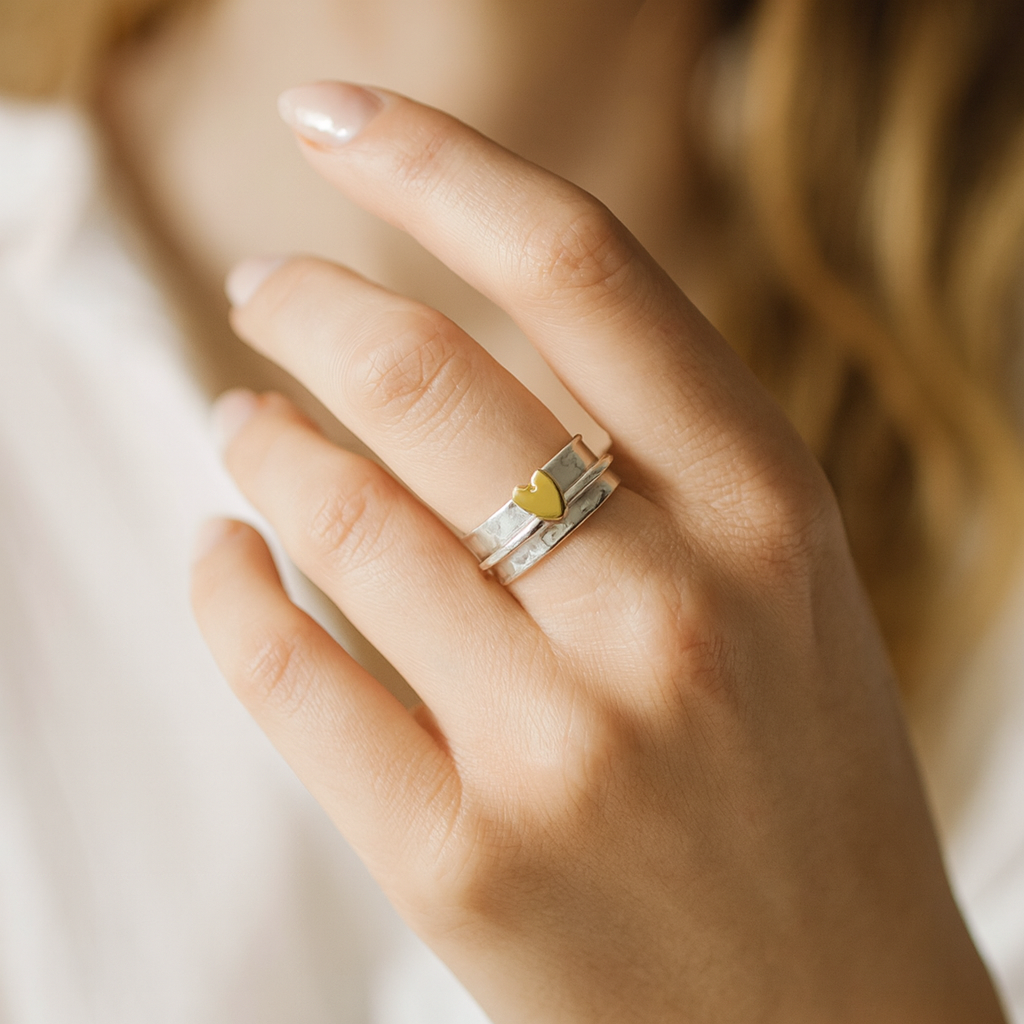 Silberring mit vergoldetem Vintage-Herz