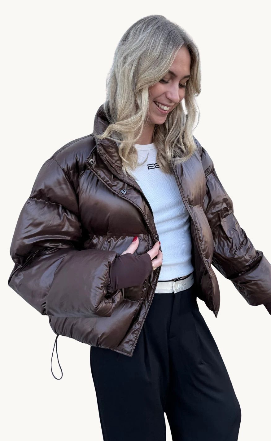 Rhea – Glänzende Pufferjacke in Dunkelbraun