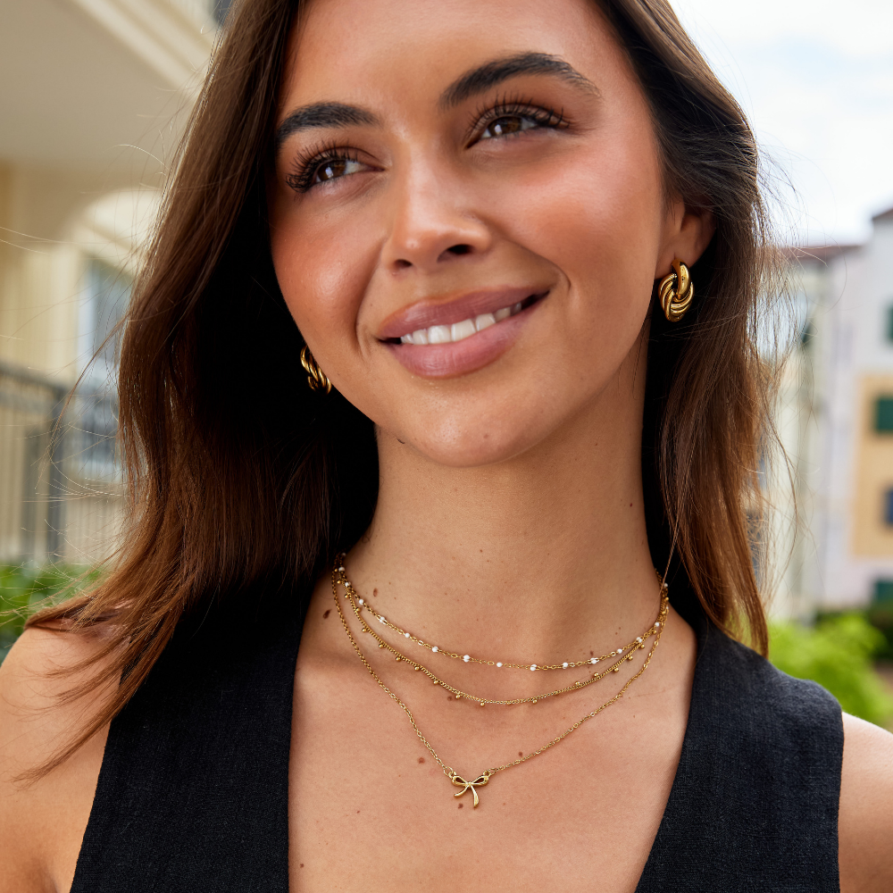 Sabina – Vergoldeter Choker mit kleinen Perlen